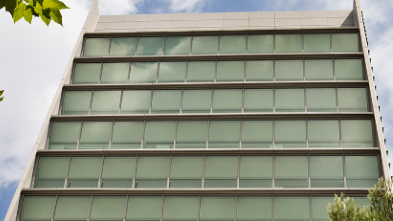 Clifford Chance centraliza su área transaccional en Madrid
