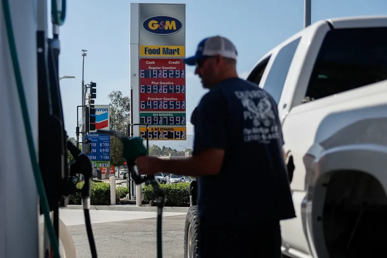 El G7 liberará petróleo y diésel para bajar los precios