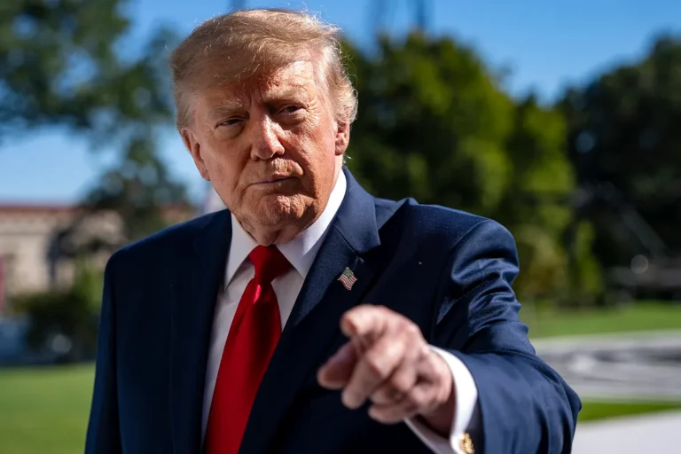 Trump anuncia un plan para fabricar más submarinos en EEUU
